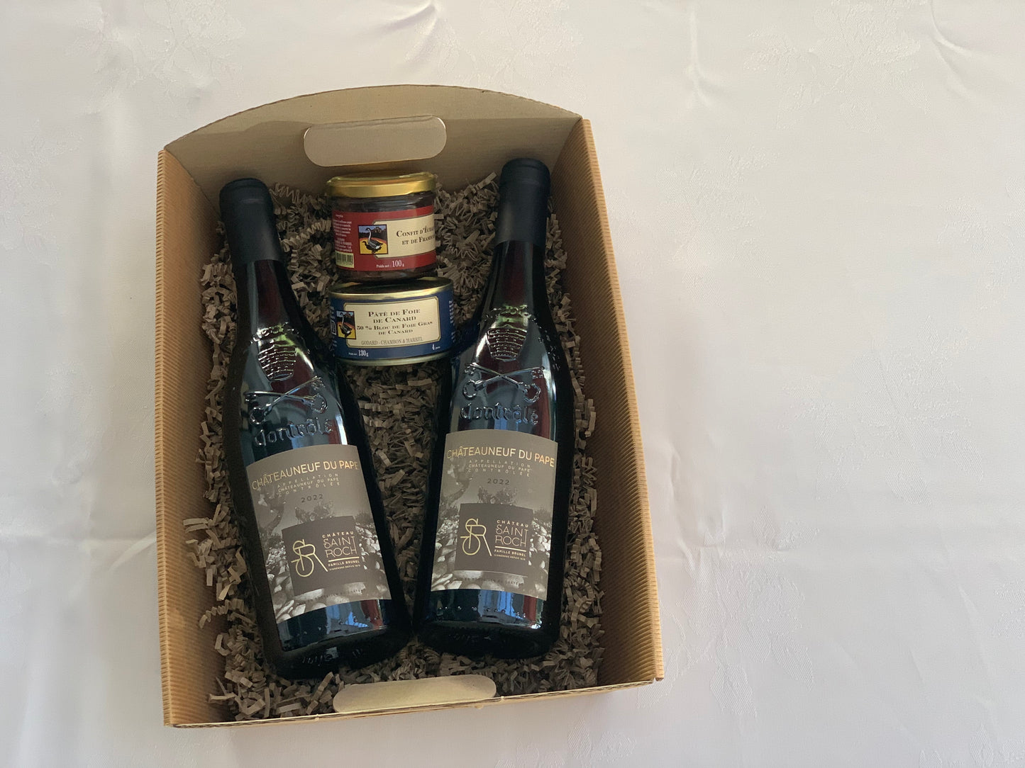Châteauneuf-du-Pape Gift Basket