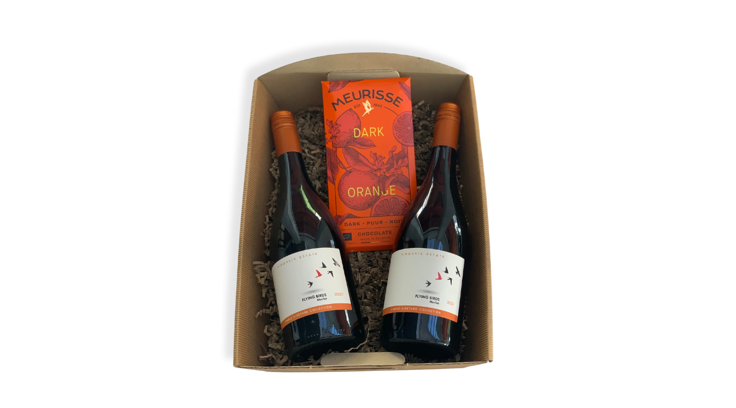 Flying Birds Merlot Gift Basket